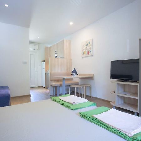 Studio Apartment - Seaview Premantura Eksteriør billede