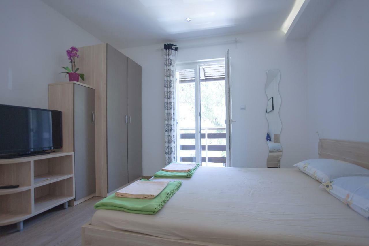 Studio Apartment - Seaview Premantura Eksteriør billede