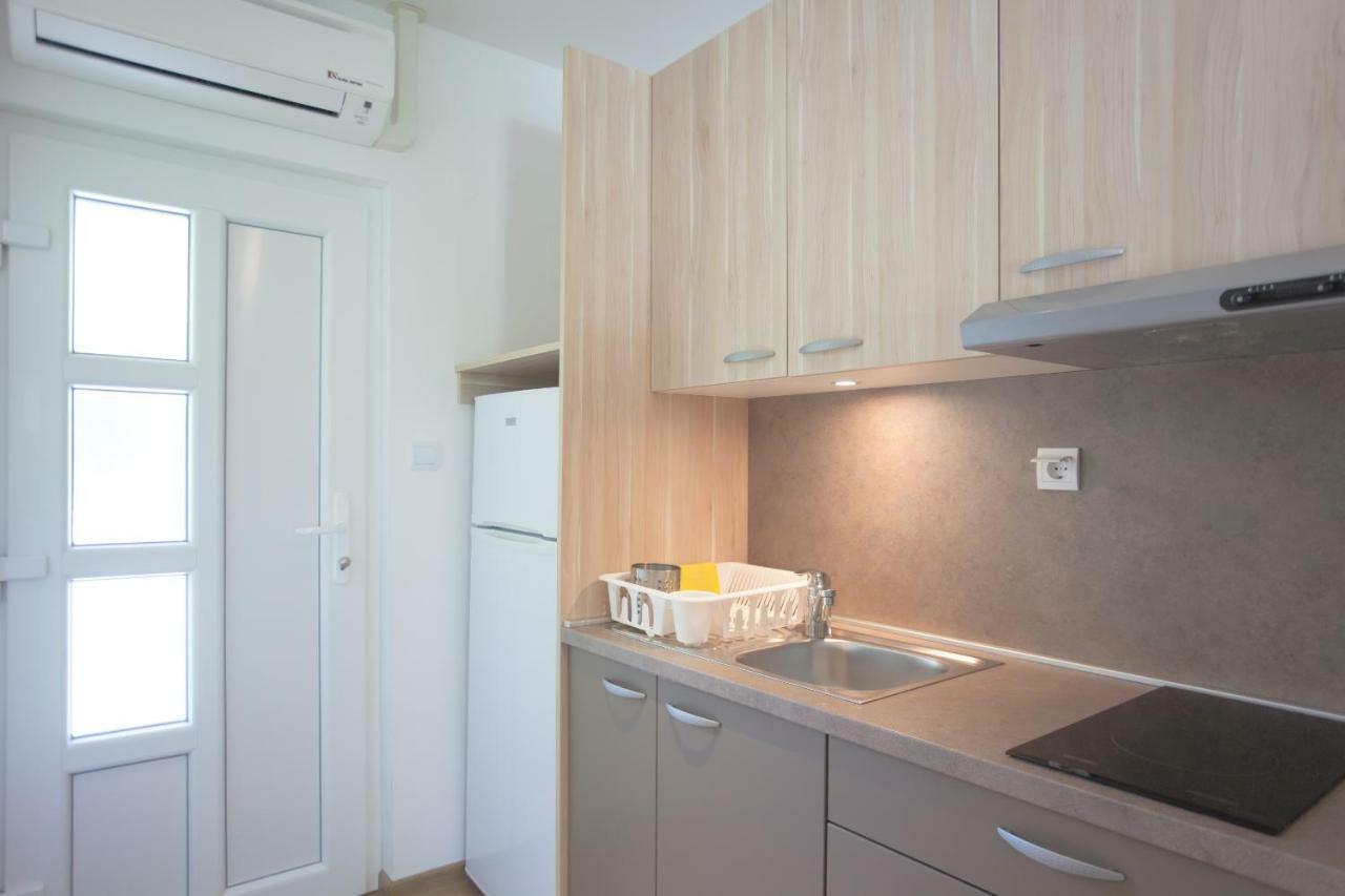 Studio Apartment - Seaview Premantura Eksteriør billede